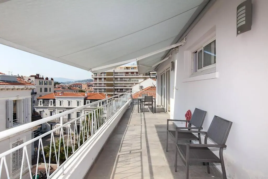 Modern 2 Bedrooms In The Centre Cannes Apartmán