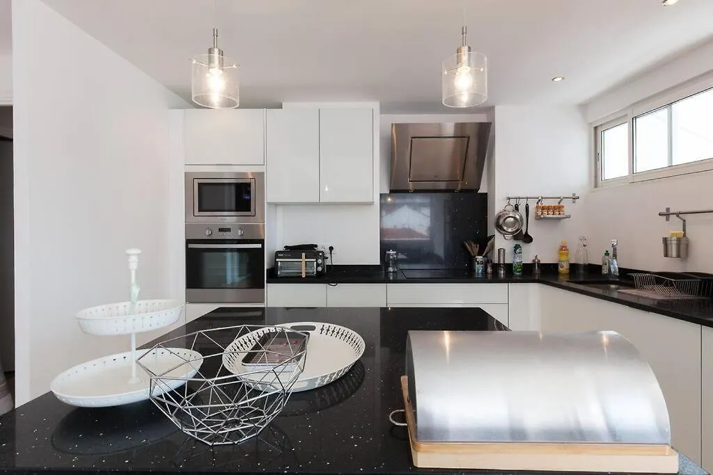 Modern 2 Bedrooms In The Centre Cannes