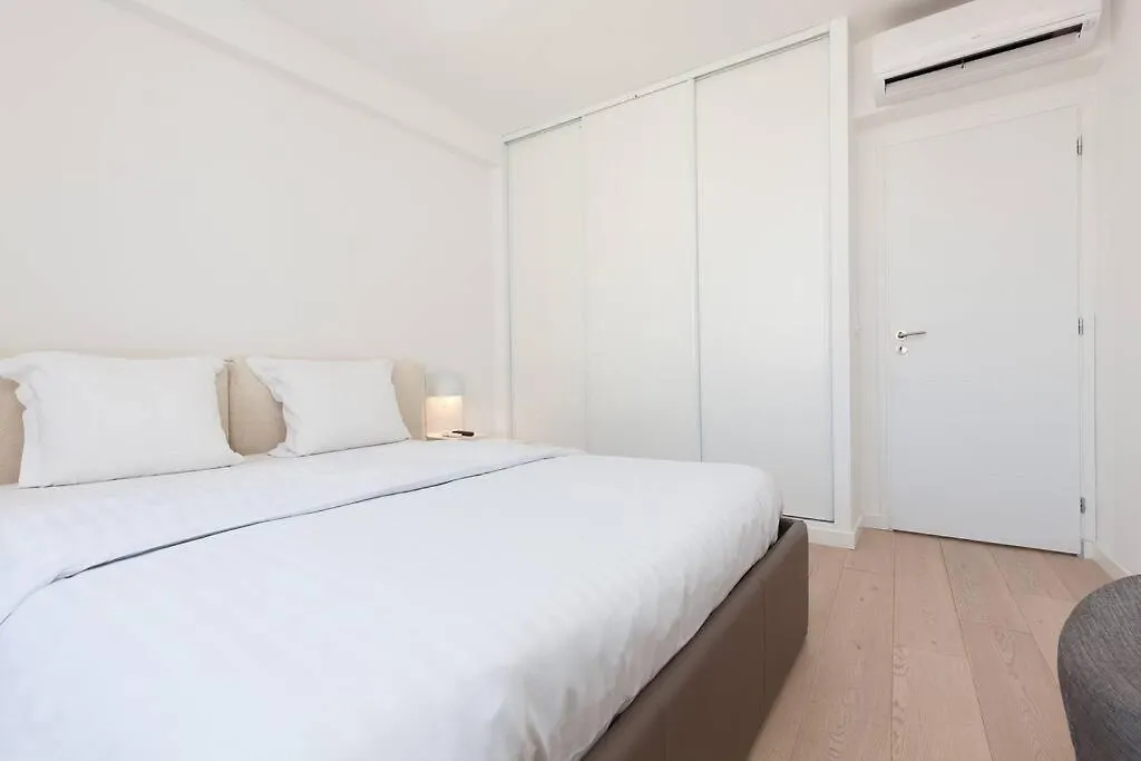 Apartment Modern 2 Bedrooms In The Centre Cannes France